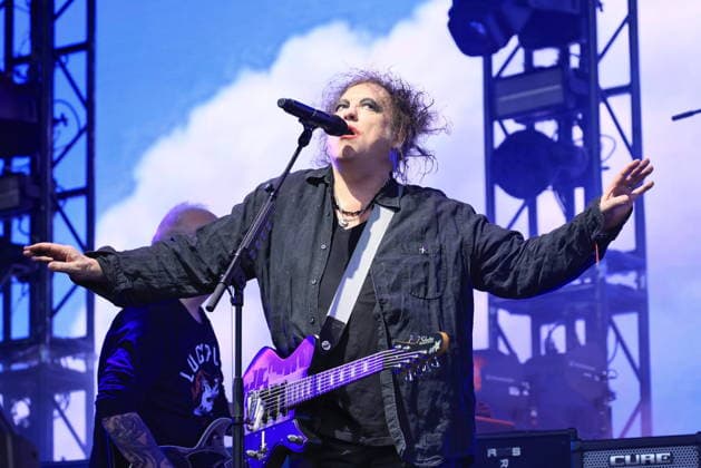 10.07.2026, The Cure, Sänger Robert Smith, im Konzert live in der Parkbühne Wuhlheide, Berlin, Berlin *** July 10, 2026, The Cure, singer Robert Smith, live in concert at the Parkbühne Wuhlheide, Berlin, Berlin