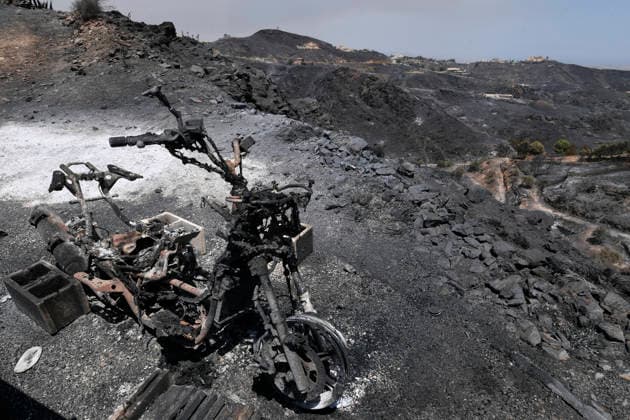 Fire in Los Gallardos, Almería: Land scorched by the wildfire, as of July 10, 2026, in Los Gallardos, Almería, Andalusia, Spain. The wildfire that broke out this Thursday, July 9, in the Almería town of Los Gallardos has left eleven dead and eight injured, four of them seriously, according to the latest update, which notes that efforts are ongoing to determine whether there may be more victims, as 19 people are currently missing. In addition, some 200 personnel from the Military Emergency Unit (UME) have been deployed around the wildfire, which is spreading rapidly. JULY 10, 2026 Javi Carrión 10 07 2026 Los Gallardos, Almería, Andaluci Los Gallardos, Almería, Andaluci Spain  Copyright: xJavixCarrionx 7658290