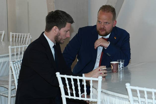 Listenaufstellung der AfD NRW am 10.07.2026 im Eventzentrum.NRW in Marl Dr. Martin Vincentz ( Landessprecher Fraktionsvorsitzender AfD NRW ), links - Sven Werner Tritschler ( 1. Beisitzer Stellv. Fraktionsvorsitzender AfD NRW ), rechts *** AfD NRW candidate list presentation on July 10, 2026, at the Eventzentrum NRW in Marl: Dr. Martin Vincentz, State Spokesperson and AfD NRW Parliamentary Group Chair; on the left, Sven Werner Tritschler, 1st Member of the Executive Committee and Deputy AfD NRW Parliamentary Group Chair; on the right, xRx