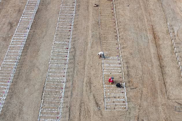 Emergency cemetery opens in Venezuela after deadly earthquakes LA GUAIRA, VENEZUELA - JULY 10: An aerial view of the mass grave at the La Esperanza Cemetery located along the highway connecting Catia La Mar and Carayaca, as it was opened under emergency measures following the June 24 earthquakes to bury the bodies of hundreds of people whose relatives could not be reached, in La Guaira, Venezuela on July 10, 2026. Alongside identified victims, hundreds of unidentified bodies were also laid to rest at the cemetery. Cem Tekkesinoglu Anadolu La Guaira Venezuela. Editorial use only. Please get in touch for any other usage.  Copyright: x2026xAnadoluxCemxTekkesinoglux