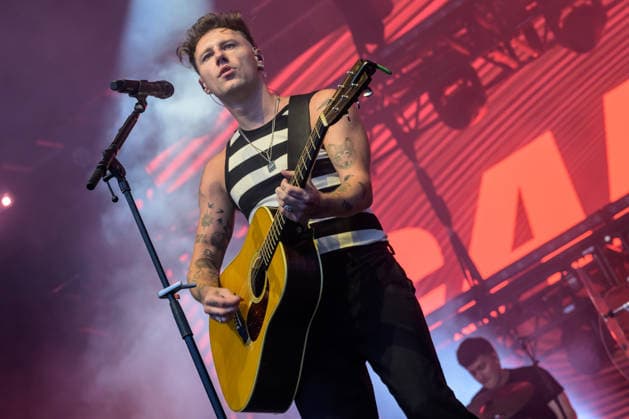 Callum Beattie at The Castle Concerts 2026 in Edinburgh, UK - 10 Jul 2026 Scottish singer-songwriter, Callum Beattie performs live on stage during The Castle Concerts 2026 at Edinburgh Castle. Edinburgh United Kingdom Copyright: xStuartxWestwoodx xSOPAxImagesx SWESTWOOD10