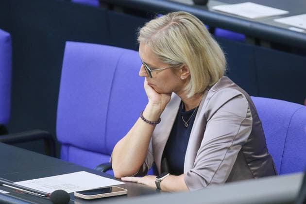 Berlin, Deutschland, 10.07.2026: Deutscher Bundestag: 90. Bundestagssitzung: Christiane Schenderlein, CDU *** Berlin, Germany, July 10, 2026 German Bundestag 90th Session of the Bundestag Christiane Schenderlein, CDU Copyright: xdtsxNachrichtenagenturx dts_127286