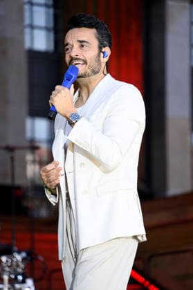 Giovanni Zarrella live beim Konzert Italienische Sommernacht - Part II beim Classic Open Air 2026 am Gendarmenmarkt. Berlin, 10.07.2026 *** Giovanni Zarrella live at the Italian Summer Night Part II concert at the Classic Open Air 2026 at Gendarmenmarkt in Berlin, July 10, 2026 Foto:xN.xKubelkax xFuturexImagex zarrella_6719