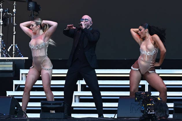 Pitbull performing at British Summertime in London LONDON, ENGLAND - JULY 10: Pitbull performing at British Summertime, Hyde Park on July 10, 2026 in London, England. CAP MAR MAR Great Britain UK Copyright: xMartinxHarris CapitalxPicturesx