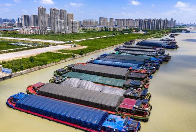 Typhoon Bavi Transport ships orderly dock at the Huai an section of the Subei Canal to defend against the upcoming typhoon Bavi in Huai an City, Jiangsu Province, China on July 11, 2026. Huai an Jiangsu China  Copyright: xCFOTOx i1783779503421