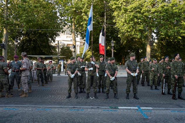 Rehearsal for July 14th 2026 Military Parade on the Champs-Elysees - Paris Rehearsal for July 14th 2026 Military Parade on the Champs-Elysees, in Paris, France, on July 11, 2026. Thirty-six foreign nations and over 6,000 soldiers will be on the Champs-elysees for the 2026 edition of the July 14th parade. Some 500 soldiers from member countries of the Volunteer Coalition and twenty-five Ukrainian soldiers will lead the traditional July 14 military parade on the Champs-Élysees, in front of about 30 heads of state and government. Photo by Jean Pierre Nguyen Van Hai Barbier ABACAPRESS.COM Paris France  Copyright: xNguyenxVanxHai-BarbierxJeanxPierre ABACAx