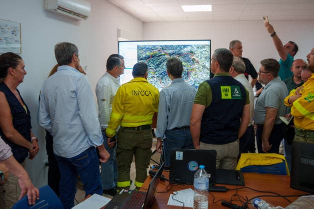 Bolanos Visits the Forward Command Post in Turre, Almería. Photo of the Forward Command Post set up in Turre, Almería, in response to the Los Gallardos fire. July 11, 2026, in Almería, Andalusia, Spain Visit to the Forward Command Post for the Los Gallardos fire in Almería by the Minister of the Presidency, Justice, and Relations with Parliament, Félix Bolanos, alongside the Regional Minister of the Presidency, Emergencies, and Health of the Regional Government of Andalusia, Antonio Sanz, and the Spanish Government Delegate in Andalusia, Pedro Fernández. July 11, 2026. Europa Press. July 11, 2026. Almería, Almería, Spain  Copyright: xEuropaxPressx 7659113