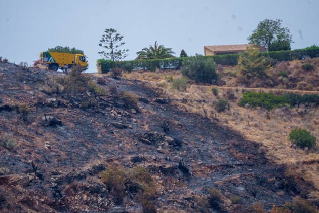 Bolanos Visits the Forward Command Post in Turre, Almería. Image of the area affected by the Los Gallardos fire. July 11, 2026, in Almería, Andalusia, Spain Visit to the Forward Command Post for the Los Gallardos fire in Almería by the Minister of the Presidency, Justice, and Relations with Parliament, Félix Bolanos July 11, 2026 Francisco J Almería, Andalusia Almería, Andalusia Spain  Copyright: xFranciscoxJ.xOlmox 7659395