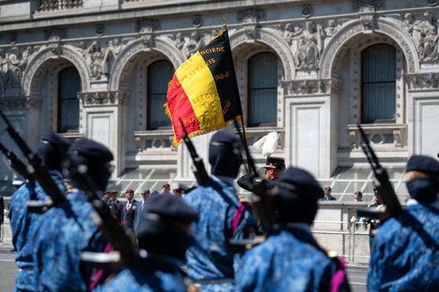Belgian Armed Forces parade at the Cenotaph at the annual London ceremony - 11 ul 2026 Belgian armed troops seen during the annual Belgian parade at the Cenotaph. Belgian servicemen marched through Whitehall during the annual Belgian Parade at the Cenotaph in central London. The ceremony, held on the Saturday preceding Belgian National Day, commemorates the service and sacrifice of Belgian and British soldiers during the First and Second World Wars and celebrates the enduring friendship between the two nations. Belgium is the only non-Commonwealth country granted the honour of marching armed troops through central London, a tradition established by King George V in 1934. The ceremony includes a wreath laying at the Cenotaph followed by a mi Copyright: xAndreaxDomeniconix xSOPAxImagesx ADOMENICONI_BELGIAN_WREATH_Z62_2185