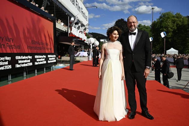 The final day of the 60th Karlovy Vary International Film Festival, on July 11, 2026. Czech actress Martha Issova, left, and film director David Ondricek. (CTKxPhoto KaterinaxSulova) CTKPhotoP2026071103986  CTKPhotoP2026071103986