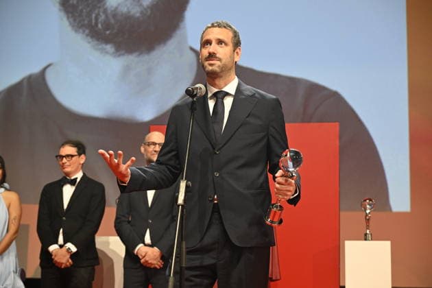 The final day of the 60th Karlovy Vary International Film Festival, on July 11, 2026. Director Mate Ugrin with the award in the Proxima competition section, which he won for the film Petty Thieves, a co-production of Croatia, France, Germany and Serbia. (CTKxPhoto KaterinaxSulova) CTKPhotoP2026071104368  CTKPhotoP2026071104368