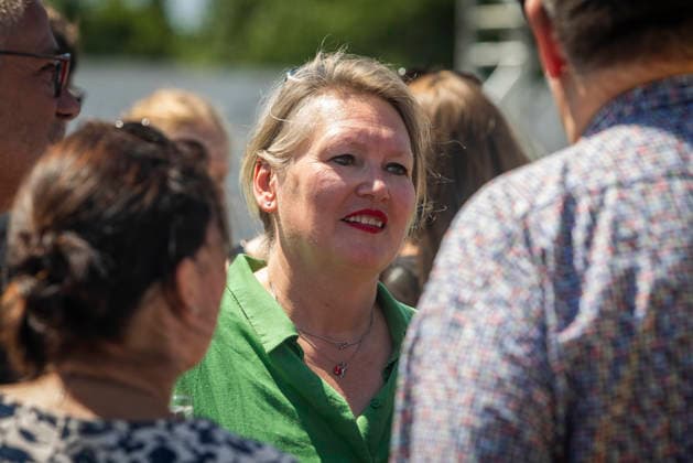 Stefanie Hegels (ab 9.26 Sprecherin der Geschäftsführung) - Eröffnung Familienfest und 125. Jubiläum auf dem Werksgelände in Osnabrück 11.07.2026 125 Jahre Automobil Geschichte in Osnabrück *** Stefanie Hegels, spokesperson for the management team, will open the family festival and 125th anniversary celebration on the Osnabrück plant grounds on September 26, 2026. 11:07, 2026: 125 Years of Automotive History in Osnabrück