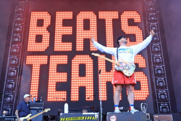 11.07.2026, Beatsteaks, Sänger Armin Teutoburg-Weiss, im Konzert live im Olympiastadion, Berlin, Musik, Berlin *** July 11, 2026, Beatsteaks, singer Armin Teutoburg Weiss, live in concert at the Olympic Stadium, Berlin, music, Berlin