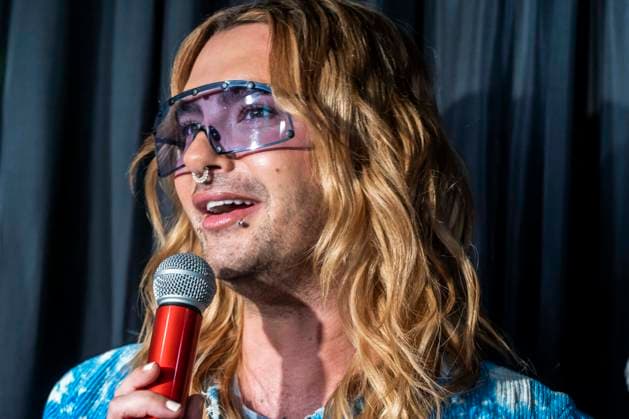 ABB WACHSKAULITZ- Bill Kaulitz praesentiert seinen Dobelgaenger aus Wachs bei dem Event Release der Wachsfiguren von Bill und Tom Kaulitz im Madame Tussauds in Berlin am 12.07.2026 Berlin Deutschland *** ABB WACHSKAULITZ Bill Kaulitz presents his wax double at the unveiling of the wax figures of Bill and Tom Kaulitz at Madame Tussauds in Berlin on July 12, 2026, Berlin, Germany