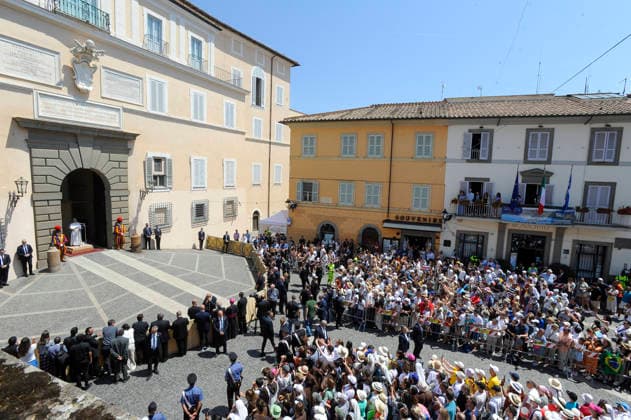 IPA86626632 - Rome: Pope Leo XIV™s Angelus at Castel Gandolfo  Copyright: xSTEFANOxCAROFEIx xFOTOGRAMMAx xSTEFANOxCAROFEIx 86626632