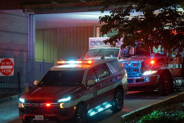 July 12, 2026, Washington, Dc, United States: DC Fire and EMS medical units and EMS supervisors deliver Senator Lindsey Graham to George Washington Hospital Emergency Room on the night of July 11, 2026. Senator Graham passed away in the early hours of July 12, 2026. Washington United States  - ZUMAl312 20260712_znp_l312_005 Copyright: xAndrewxLeydenx
