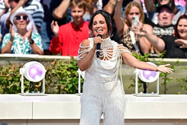ZDF - Fernsehgarten. Sängerin Emilia Rydberg Mitiku während der ZDF - Unterhaltungsshow Fernsehgarten am 12.07.2026 in Mainz. 20260712MWI134242 *** ZDF Fernsehgarten singer Emilia Rydberg Mitiku during the ZDF entertainment show Fernsehgarten on July 12, 2026, in Mainz 20260712MWI134242