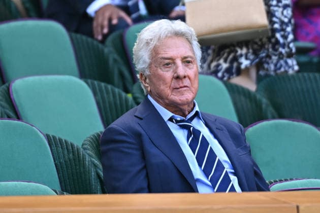 Wimbledon 2026 - Celebrities in The Stands Actor Dustin Hoffman at the 2026 Wimbledon Championships at the AELTC in London, GREAT BRITAIN, on July 12, 2026. Photo by Corinne Dubreuil ABACAPRESS.COM London United Kingdom  Copyright: xDubreuilxCorinne ABACAx