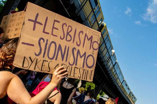 Demonstrators Rally for Transgender Rights in Berlin BERLIN, GERMANY JULY 12, 2026: Demonstrators march from the Kreuzberg district to Neukölln during a rally in support of transgender rights and against transphobia, homophobia, racism, capitalism, imperialism and Zionism. Participants carried banners, chanted slogans and listened to speeches and live performances, including a speech by the partner of a victim identified by organizers as one of the ULM5. Berlin Germany Copyright: x xAndrÃ sxTrujillox xJNAxPressx