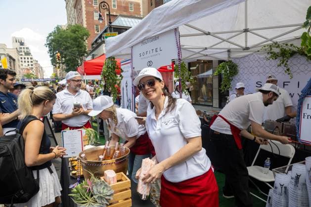 RECORD DATE NOT STATED People celebrate Bastille Day in New York (NEW) People celebrate Bastille Day in New York. July 12, 2026, New York, New York, USA: Vendors sale French food during the annual Bastille Day celebration on Madison Avenue, on July 12, 2026 in New York City. (Credit: M10s TheNews2)(Foto: M10S Thenews2 imago images) People celebrate Bastille Day in New York  Copyright: xM10sx