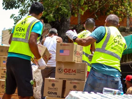 Aid organization distributes relief supplies in La Guaira LA GUAIRA, VENEZUELA JULY 13, 2026: Volunteers from Global Empowerment Mission (GEM) distribute non-perishable food, bottled water and essential relief supplies to residents of Naiguata parish in La Guaira state, Venezuela, following the recent earthquake that affected the region. Humanitarian assistance continues as communities recover from the disaster. La Guaira Venezuela (Bolivarian Republic of) Copyright: x xmarioxfloresx xJNAxPressx