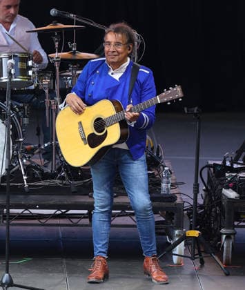 Laurent Voulzy Performing at Bastille Day Central Park - NYC French singer Laurent Voulzy is performing during Bastille Day in Central Park, New York on July 12, 2026. Photo by Charles Guerin ABACAPRESS.COM New York City NY United States  Copyright: xGuerinxCharles ABACAx