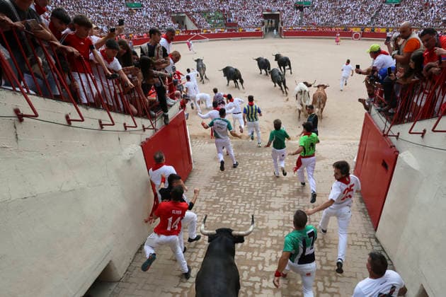 Running of the bulls in San Fermin, Spain - 13 Jul 2026 Runners run in front of the bulls through the streets of Pamplona during the running of the bulls during the San Fermín 2026 festivities, the bulls are from the Miura ranch. Pamplona Spain Copyright: xFernandoxPidalx xSOPAxImagesx encierro67933