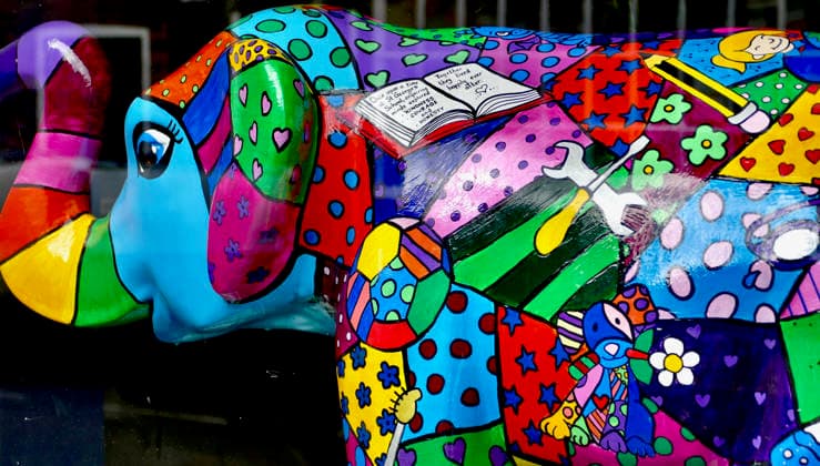 Trunks Across The Thames Painted elephants in various shop windows. Trunks across the Thames is Thames Hospice™s very first art trail which will see businesses, schools, community groups and artists unite to create a free, fun, family-friendly trail of discovery for the local community to explore and enjoy. The majestic herd will be marching between 13th July to 13th September 2026! The herd of individually designed magnificent elephant sculptures will bring vibrancy, colour and creative artistry, transforming the streets, parks and open spaces of Slough, Eton and Windsor into a glorious open-air gallery., Credit:Geoffrey Swaine Geoff Swaine - B4563 Avalon UK, Berkshire, Windsor  Copyright: xGeoffreyxSwainex xGeoffxSwainex-xB4563x xAvalonx 1116316303