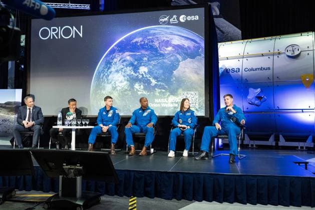 NOORDWIJK - Daniel Neuenschwander (Director of Human and Robotic Exploration ESA), Howard Hu (Orion Project manager NASA) and astronauts Reid Wiseman, Victor Glover, Christina Koch and Jeremy Hansen during a press conference at ESTEC, the Dutch facility of the European Space Agency ESA. The four astronauts flew around the moon in April during the Artemis II flight. LINA SELG ANP netherlands out - belgium out  Copyright: xx x563461631x originalFilename: 563461631.jpg