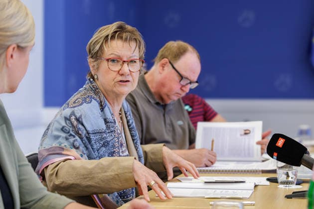 13.07.2026. Düsseldorf. Sylvia Löhrmann, NRW-Beauftragte des Landes Nordrhein-Westfalen für die Bekämpfung des Antisemitismus, für jüdisches Leben und Erinnerungskultur stellt den jährlichen Bericht über ihre Arbeit sowie die aktuelle Situation in Bezug auf Antisemitismus in Nordrhein-Westfalen vor. Düsseldorf Staatskanzlei, Horionplatz 1 Nordrhein-Westfalen Deutschland *** July 13, 2026, Düsseldorf Sylvia Löhrmann, NRW Commissioner for the State of North Rhine-Westphalia for Combating Antisemitism, Jewish Life, and Remembrance Culture presents the annual report on her work as well as the current situation regarding antisemitism in North Rhine-Westphalia Düsseldorf State Chancellery, Horionplatz 1 North Rhine-Westphalia Germany