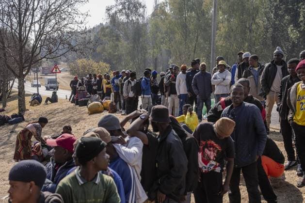 Malawians seek repatriation amid rising anti-immigrant tensions in South Africa JOHANNESBURG, SOUTH AFRICA - JULY 13: Malawian nationals wait outside the Malawian Consulate to seek repatriation amid growing fears following a surge in anti-immigrant protests and attacks in Johannesburg, South Africa, on July 13, 2026. Ihsaan Haffejee Anadolu Johannesburg Gauteng. Editorial use only. Please get in touch for any other usage.  Copyright: x2026xAnadoluxIhsaanxHaffejeex