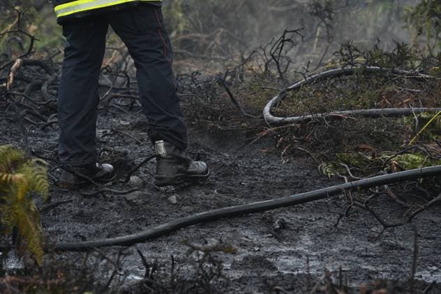 RECORD DATE NOT STATED FIRE AT CAP FRÉHEL SITE PHOTOPQR OUEST FRANCE Elsa Rancel Ouest France PAIMPOL Heath fire in the Cap Fréhel area, in Plévenon, Côtes-d Armor, July 13, 2026 Throughout the night from Sunday, July 12, to Monday, July 13, 2026, firefighters battled two heathland fires that broke out around 9:30 p.m., in the Cap Fréhel and Fort La Latte areas in Plévenon, Côtes d’Armor. A campground had to be evacuated, and the GR 34 trail is closed. Elsa Rancel, Ouest France, Plévenon, Brittany, France, July 13 Fires in Cap Fréhel, Paimpol, France  Copyright: xPHOTOPQR OUESTxFRANCE MAXPPPxElsaxRancelx xOuest-Francex 20260713OFR4590 20260713OFR4590