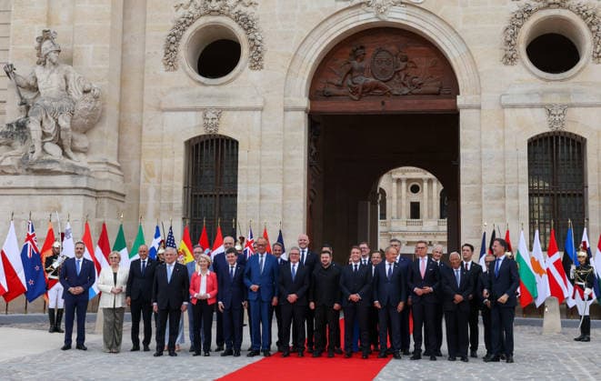 Coalition of the Willing Leaders Summit on Ukraine PARIS, FRANCE - JULY 13: (----EDITORIAL USE ONLY MANDATORY CREDIT - TURKISH FOREIGN MINISTRY HANDOUT - NO MARKETING NO ADVERTISING CAMPAIGNS - DISTRIBUTED AS A SERVICE TO CLIENTS----) Turkish Foreign Minister Hakan Fidan and other attendees pose for a family photo ahead of the Coalition of the Willing Leaders Summit on Ukraine as he attends on behalf of Turkish President Recep Tayyip Erdogan in Paris, France, on July 13, 2026. Turkish Foreign Ministry Handout Anadolu Paris France. Editorial use only. Please get in touch for any other usage.  Copyright: x2026xAnadoluxTurkishxForeignxMinistryx xHandoutx
