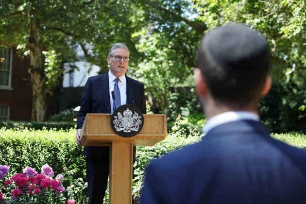 Prime Minister Keir Starmer hosts members of Jewish Community 13 07 2026. London, United Kingdom. Prime Minister Keir Starmer hosts a coffee morning with members of the Jewish Community in the garden of 10 Downing Street., Credit:Ben Perry B66 Avalon United Kingdom, Greater London, London, 10 Downing Street  Copyright: xBenxPerryx xB66x xAvalonx 1116344946