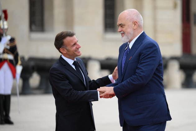 President Macron Welcomes European Leaders At The Coalition Of The Willing Summit - Paris French President Emmanuel Macron welcomes Albanian Prime Minister, Edi Rama ahead the Coalition Of The Willing Summit in Paris, France on July 13, 2026. Photo by Eliot Blondet ABACAPRESS.COM Paris France  Copyright: xBlondetxEliot ABACAx