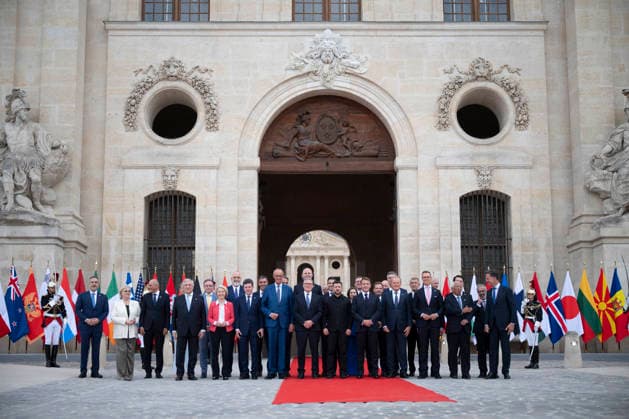 The Coalition Of The Willing Summit Group Photo - Paris European and NATO leaders pose for a historic group picture at the Hotel des Invalides ahead of the Coalition of the Willing Summit in Paris, France, on July 13, 2026. Seen in the photograph are: French President Emmanuel Macron, Ukrainian President Volodymyr Zelenskyy, Moldovan President Maia Sandu, Finnish President Alexander Stubb, Romanian President Nicusor Dan, Albanian Prime Minister Edi Rama, Croatian Prime Minister Andrej Plenkovic, Spanish Prime Minister Pedro Sanchez, Danish Prime Minister Mette Frederiksen, Norwegian Prime Minister Jonas Gahr Store, Swedish Prime Minister Ulf Kristersson, Greek Prime Minister Kyriakos Mitsotakis, Luxembourg Prime Minister Luc Frieden, Polish  Copyright: xBlondetxEliot ABACAx
