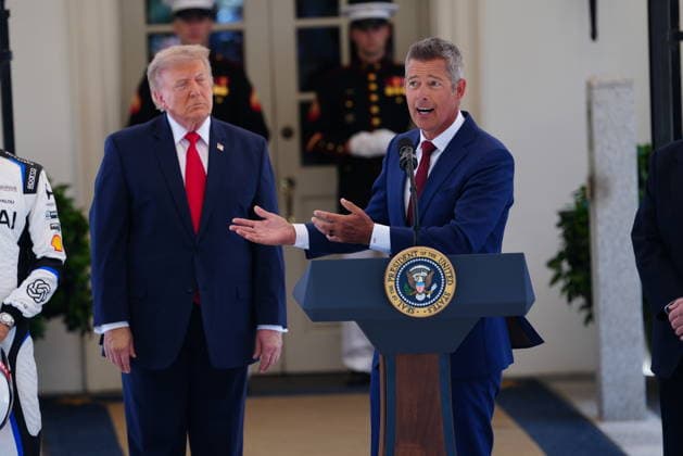 July 13, 2026, Washington, District Of Columbia, USA: United States Secretary of Transportation Sean Duffy, right, makes remarks as US President Donald J Trump, left, hosts top IndyCar drivers at the White House in Washington, DC, USA, to promote the inaugural Freedom 250 Grand Prix on Monday, July 13, 2026. The race will be held in DC on August 22-23, 2026 Washington USA - ZUMAs152 20260713_faa_s152_010 Copyright: xAaronxSchwartzx-xPoolxviaxCNPx