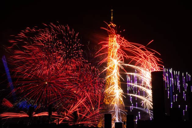 NEWS: Illustration du feu d™artifice de la tour Eiffel lors de la fÃªte naionale 2026 - 13 07 2026 Illustration du feu d™artifice ParisFrance  Copyright: xBaptistexAutissierx