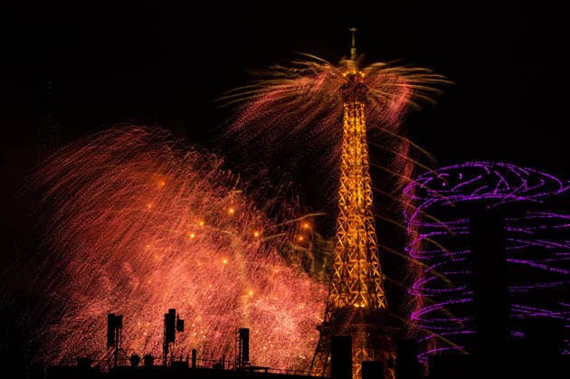 NEWS: Illustration du feu d™artifice de la tour Eiffel lors de la fÃªte naionale 2026 - 13 07 2026 Illustration du feu d™artifice ParisFrance  Copyright: xBaptistexAutissierx