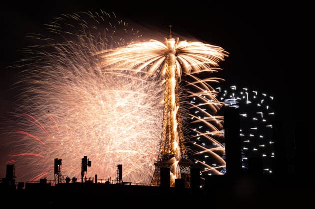 NEWS: Illustration du feu d™artifice de la tour Eiffel lors de la fÃªte naionale 2026 - 13 07 2026 Illustration du feu d™artifice ParisFrance  Copyright: xBaptistexAutissierx