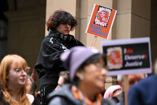 MARAT GANIEV COURT, Supporters of Isla Bell gather outside the Supreme Court of Victoria in Melbourne, Tuesday, July 14, 2026. ( NO ARCHIVING MELBOURNE VICTORIA AUSTRALIA  Copyright: xJAMESxROSSx 20260714129158576759