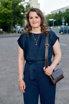Isabel Schneider bei der Premiere des Dokumentarfilms Was haben wir gelacht im Kino International. Berlin, 13.07.2026 *** Isabel Schneider at the premiere of the documentary *Was haben wir gelacht* at Kino International in Berlin, July 13, 2026 Foto:xM.xBehrensx xFuturexImagex gelacht_berlin_6723