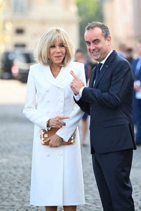 President Emmanuel Macron, Brigitte Macron, and officials at the July 14 military ceremony in Paris. Jeanne Accorsini, Pool Bestimage France. French Prime Minister Sébastien Lecornu speaks with French President Emmanuel Macron’s wife, Brigitte Macron, upon arrival for the annual Bastille Day military parade at the Place de la Concorde in Paris, France, on July 14, 2026 ACCORSINIJEANNE accorsini0010 Credit Jeanne Accorsini SIPA 2607141038 Paris, France  Copyright: xJeannexAccorsinix xPoolx xBestimagexJeannexAccorsinix xPoolx xBestimagex