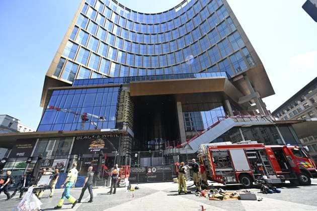 Fire in the OXY building on Place De Brouckère BRUSSELS, BELGIUM - JULY 14 : Fire in the OXY building on Place De Brouckère (several dead and missing) on July 14, 2026 in Brussels, Belgium, 14 07 2026 Brussels Belgium  Copyright: xDidierxLebrunx