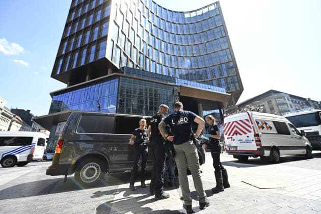 Fire in the OXY building on Place De Brouckère BRUSSELS, BELGIUM - JULY 14 : Fire in the OXY building on Place De Brouckère (several dead and missing) on July 14, 2026 in Brussels, Belgium, 14 07 2026 Brussels Belgium  Copyright: xDidierxLebrunx