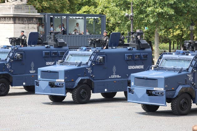 DeÌfileÌ du 14 juillet 2026 Groupement blindÃ de gendarmerie mobile de Satory DeÌfileÌ militaire Ã l occasion de la FÃªte Nationale du 14 juillet 2026 sur les Champs-ElysÃ es Ã Paris. Traditional military parade during the National Day on July 14, 2026, on the Champs-ElysÃ es in Paris.  Copyright: xFabricexChasseryx
