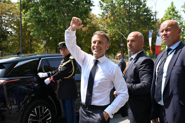 President Emmanuel Macron, his wife Brigitte Macron, and officials at the July 14, 2026, military ceremony. Jeanne Accorsini, Pool Bestimage. France’s President Emmanuel Macron leaves at the end of the annual Bastille Day military parade on the Place de la Concorde in Paris, France, July 14, 2026 ACCORSINIJEANNE accorsini0529 Credit Jeanne Accorsini SIPA 2607141457 Paris, France  Copyright: xJeannexAccorsinix xPoolx xBestimagexJeannexAccorsinix xPoolx xBestimagex