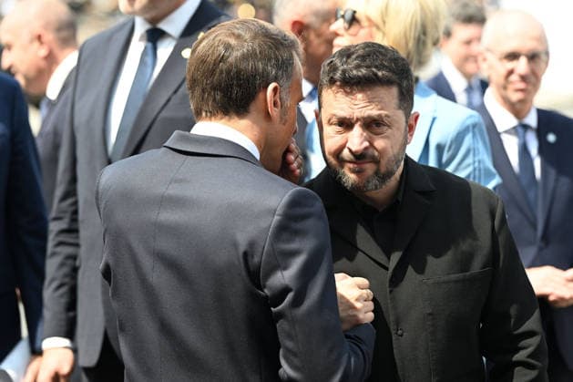 President Emmanuel Macron, his wife Brigitte Macron, and officials at the July 14, 2026, military ceremony. Jeanne Accorsini, Pool Bestimage. France’s President Emmanuel Macron and Ukrainian President Volodymyr Zelensky leave at the end of the annual Bastille Day military parade on the Place de la Concorde in Paris, France, July 14, 2026 ACCORSINIJEANNE accorsini0478 Credit Jeanne Accorsini SIPA 2607141452 Paris, France  Copyright: xJeannexAccorsinix xPoolx xBestimagexJeannexAccorsinix xPoolx xBestimagex