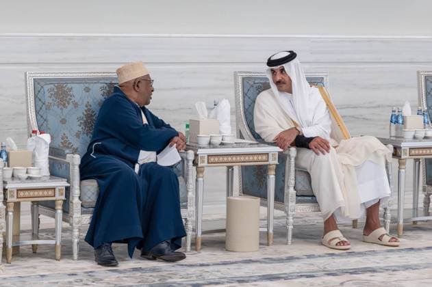 Qatar emir receives condolences at Lusail Palace Qatar s Emir Sheikh Tamim bin Hamad Al Thani receives delegations offering condolences following the death of former Emir Sheikh Hamad bin Khalifa Al Thani at Lusail Palace in Doha, Qatar, on July 14, 2026. The delegations included heads of state, official representatives, and senior officials paying their respects. Photo by Emiri Diwan Office apaimages Doha Doha Qatar 140726_Qatar_QPO_00(39) Copyright: xapaimagesxEmirixDiwanxOfficex xapaimagesx