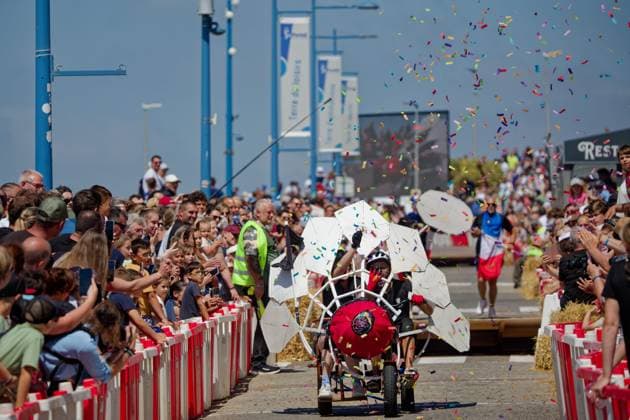 Grand Soapbox Race in Le Portel PHOTOPQR VOIX DU NORD JOHAN BEN AZZOUZ July 14, 2026 Le Portel, July 14, 2026 Major soapbox car race on the Portel seafront PHOTO JOHAN BEN AZZOUZ LA VOIX DU NORD Le Portel, France – July 14, 2026 Drivers compete in homemade soapbox cars during the annual Kart d’Heurt Portelois race held along Le Portel’s seafront in Northern France  Copyright: xPHOTOPQR VOIXxDUxNORD MAXPPPxJOHANxBENxAZZOUZx 20260714VDN6829 20260714VDN6829